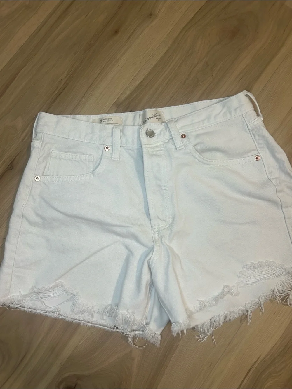 Lot of 2 Universal Thread Frayed Hem Denim Shorts - White & Jean 90s Baggy sz 8